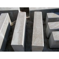山東濟寧廠家：青石側(cè)石多少錢 青石側(cè)石價格 青石側(cè)石廠 青石側(cè)石聯(lián)系方式